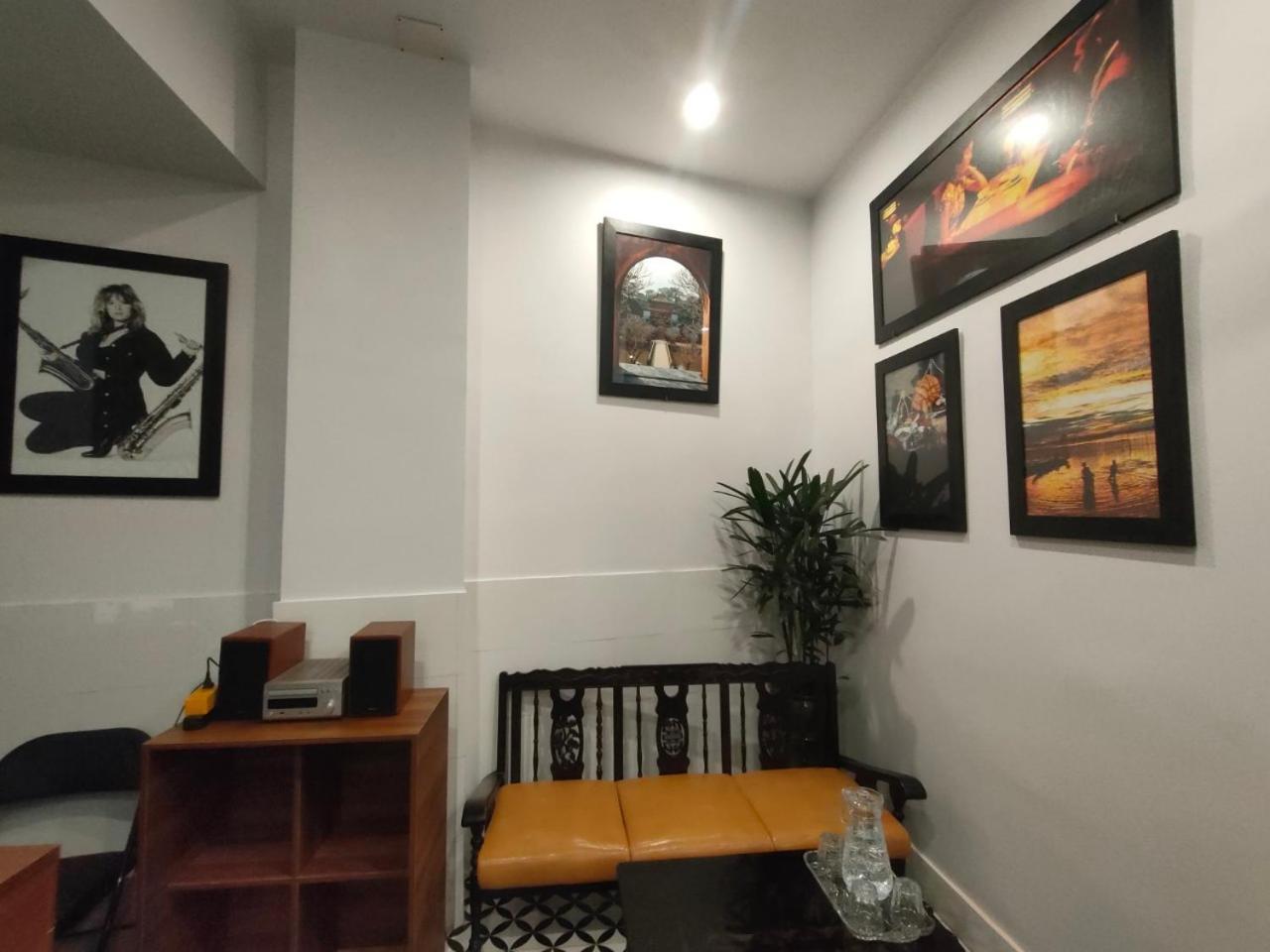 Nineties Homestay Хюэ Экстерьер фото
